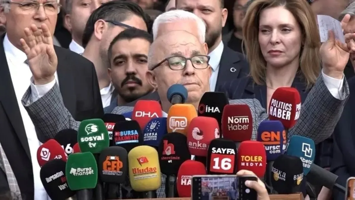 CHP’nin amigoluğunu yapan YSK Müdürü ballı koltuğu kaptı