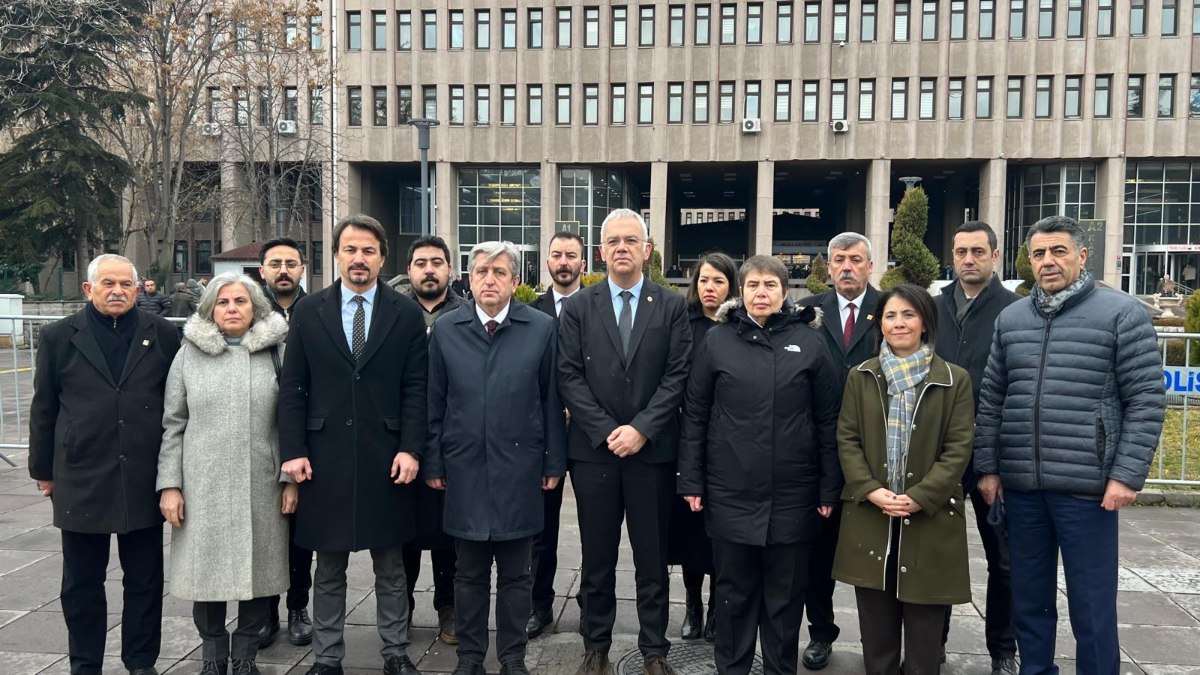 CHP’den AK Parti’li Sarıçam hakkında sağlık çalışanlarına yönelik söylemleri için suç duyurusu