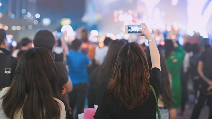 Güney Kore’de konsere katılan yüzlerce kişi bomba ihbarı nedeniyle tahliye edildi