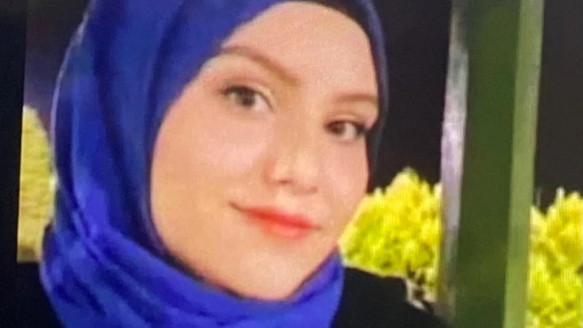 Oksijen tüpü faciasında ölen teyze ve yeğenine acı veda: Babanın en ağır yükü! Oğlunun tabutu omzunda taşıdı