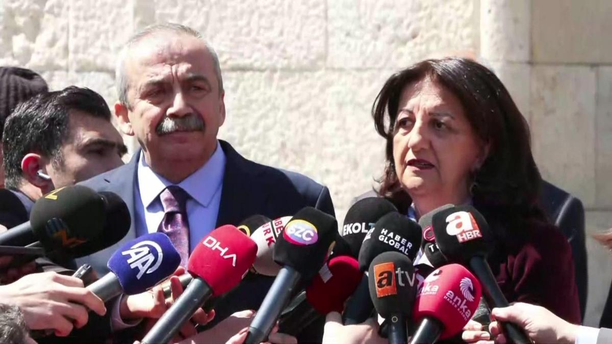 SON DAKİKA! Cumhurbaşkanı Erdoğan DEM heyetini kabul etti… Pervin Buldan: Barışa vesile olmasını istiyoruz, yazılı açıklama yapabiliriz